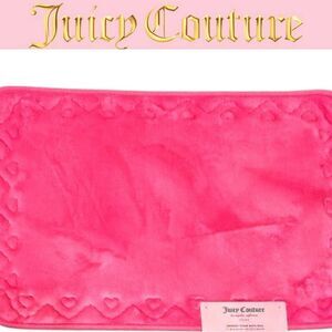 Juicy Couture Home Edged Heart Embossed Memory Foam Bath Rug